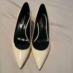 Saint Laurent Cream Patent Leather Heels vintage excellent condition!